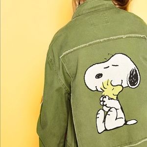 طموح ثعبان ذئب zara snoopy parka 